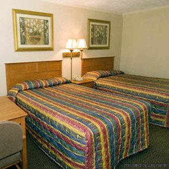 Red Roof Inn Jacksonville, Al Room photo